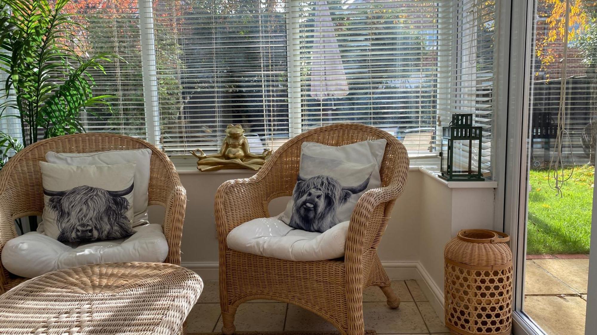 Holiday home Retreat House With Free Parking